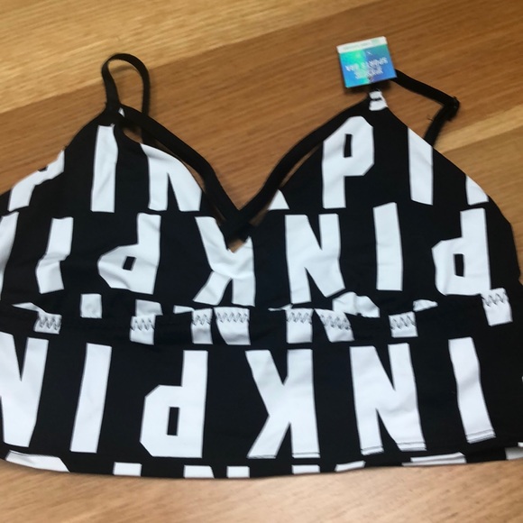 3 sports bras - Picture 5 of 5